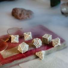 Komplet kości: Macabre